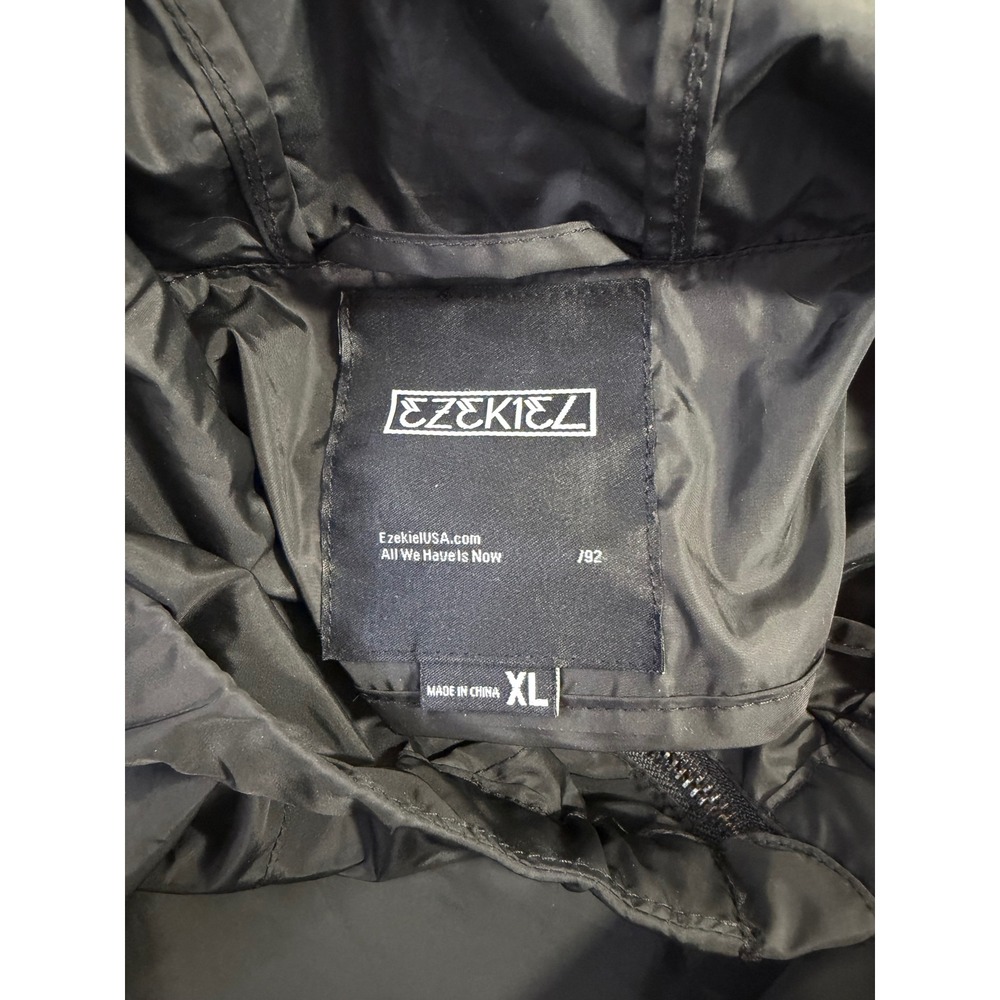 Ezekiel Windbreaker Anorak Mens XL Black Half Zip Hooded Lightweight Jacket - Picture 3 of 12